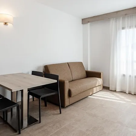 Apartamento Blanco Y Negro - Recien Reformado